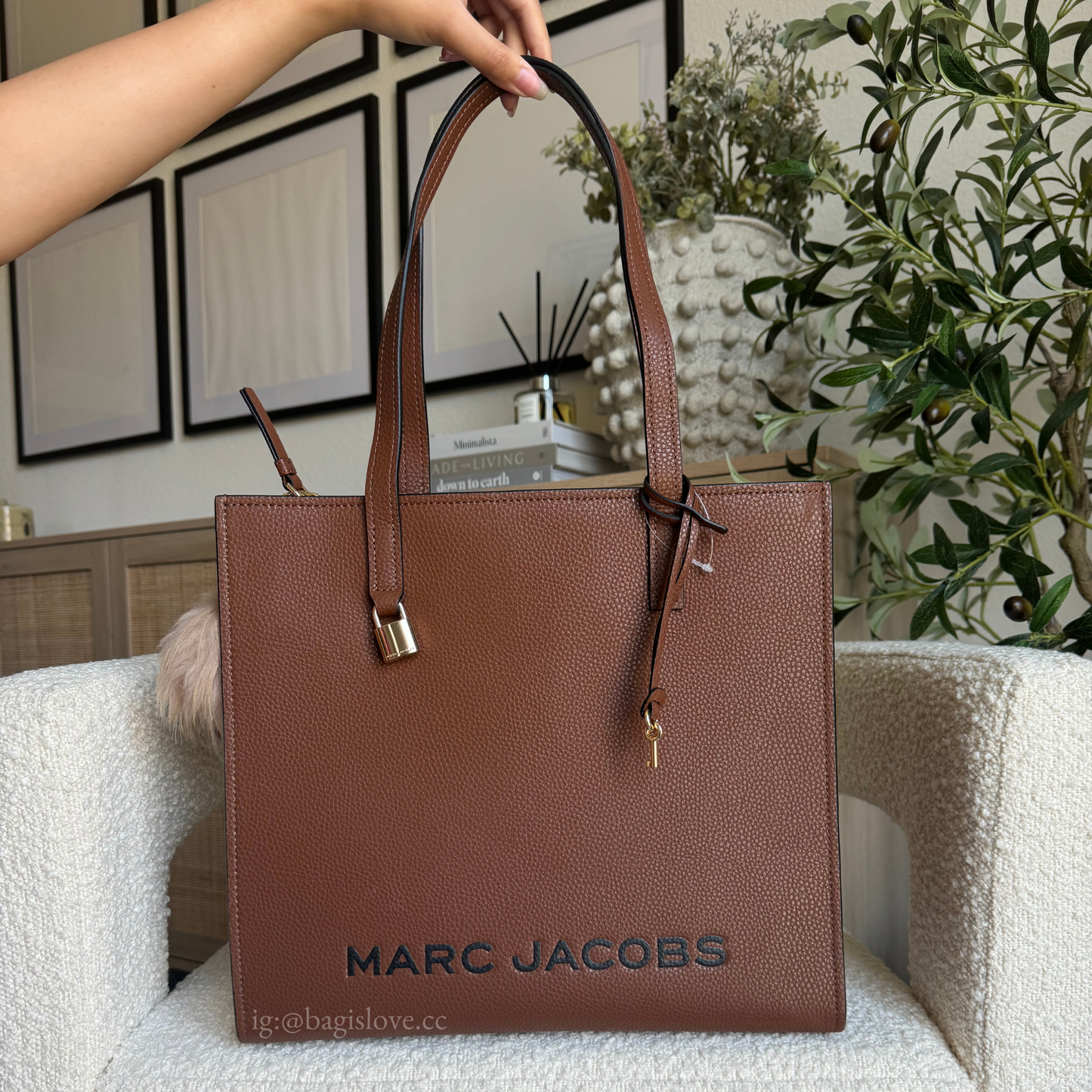Large Grind Tote Bag in Brown (on-hand ph)