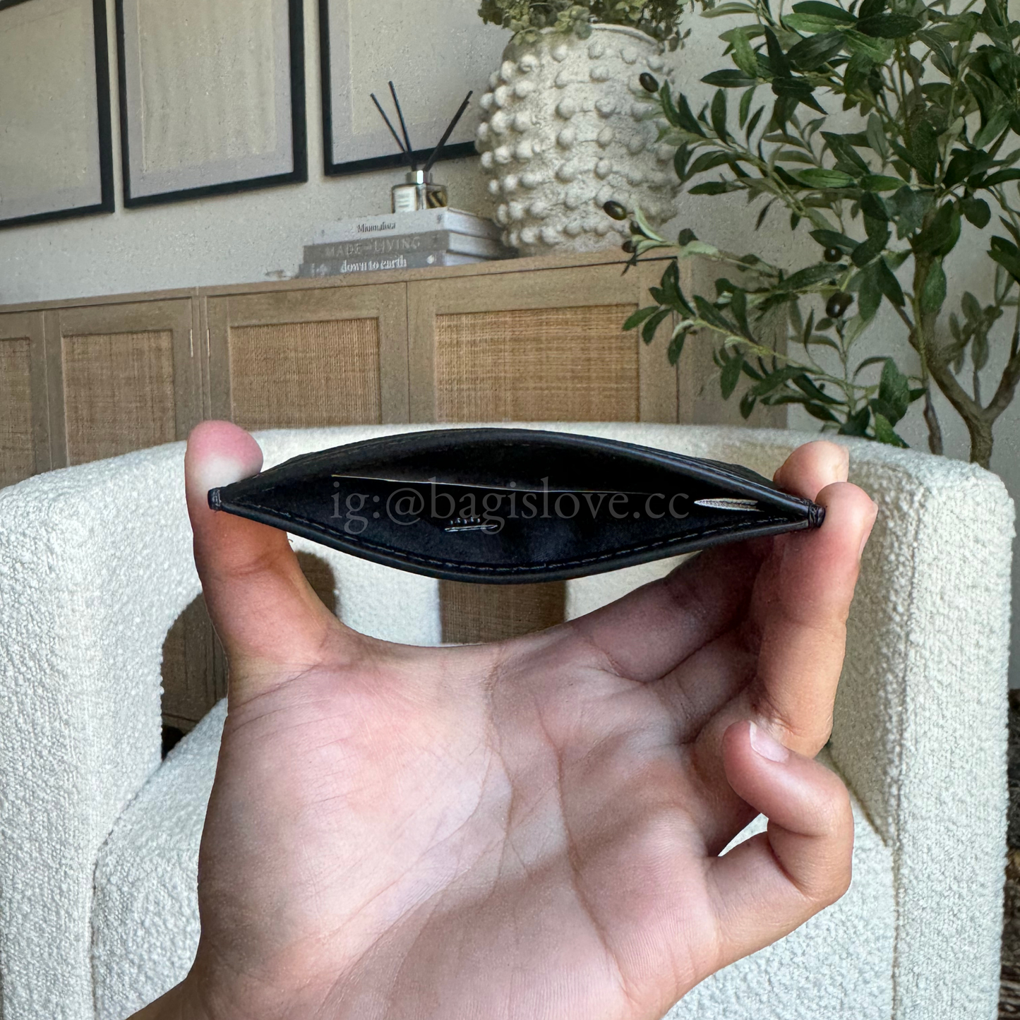 Madison Small Slim Card Holder in Black (8-10 weeks arrival 📦🌊)