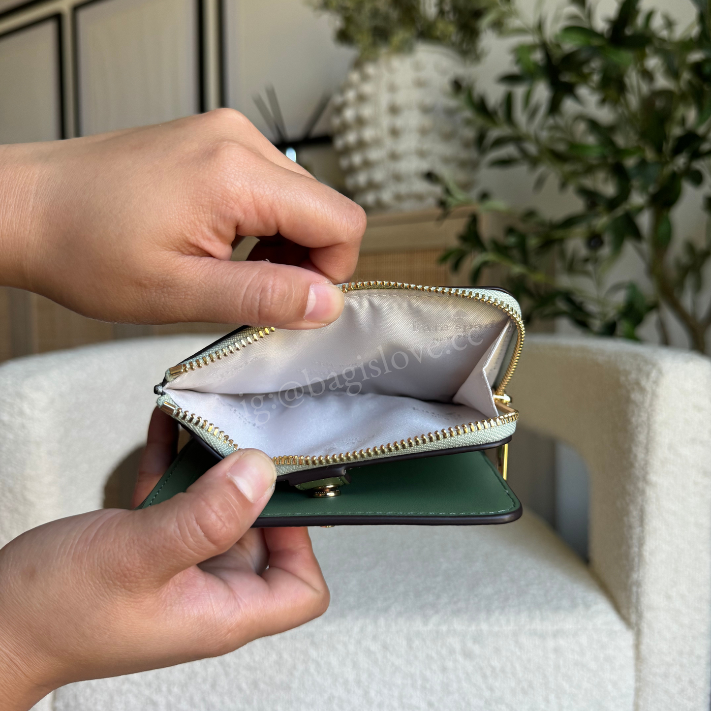 Madison Floral Applique Small L Zip Wallet in Sage (8-10 weeks arrival 📦🌊)