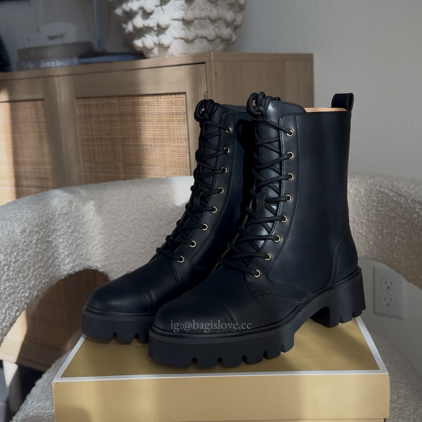 Weiss Combat Boot in Black