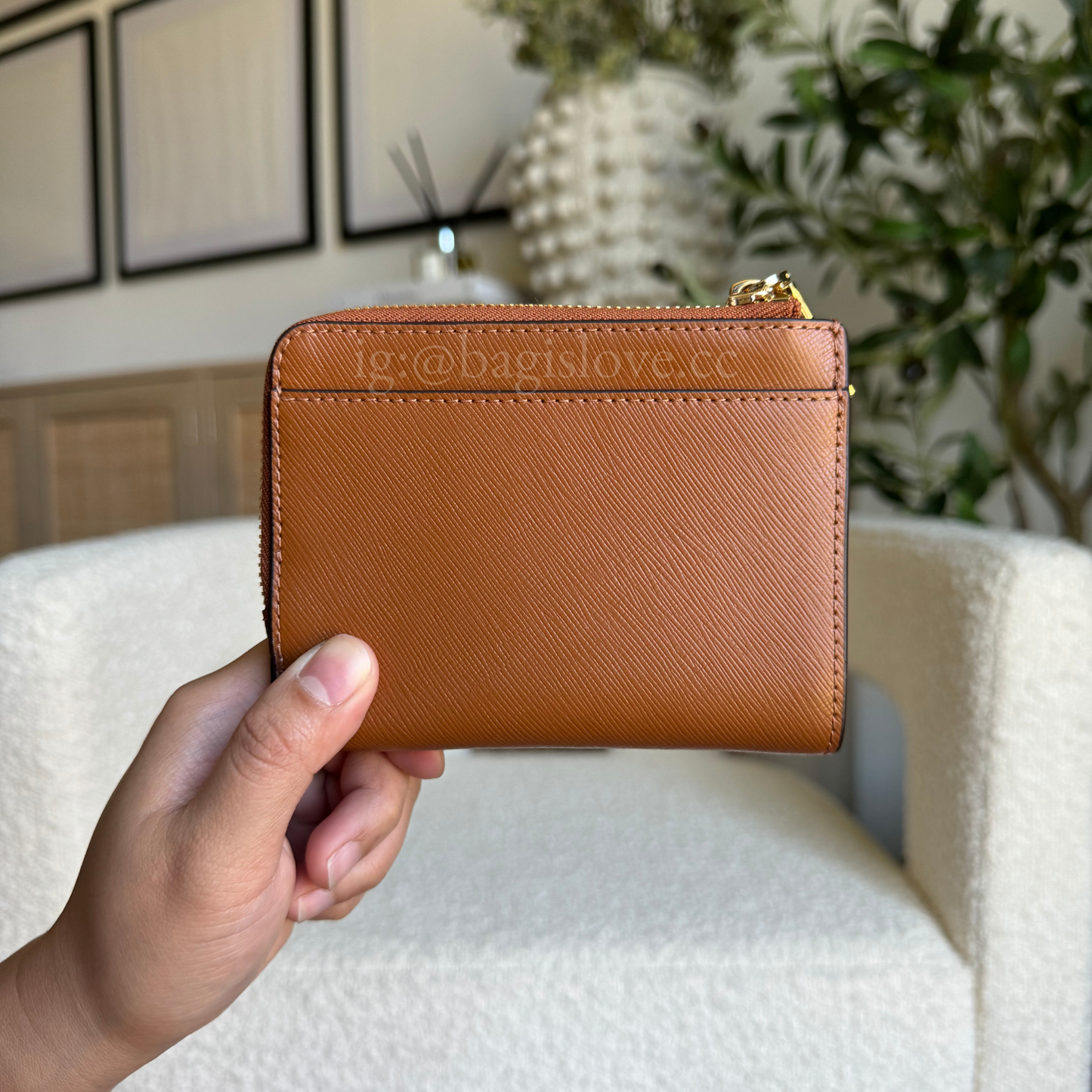 Madison Small L-Zip Wallet in Brown (8-10 weeks arrival 📦🌊)