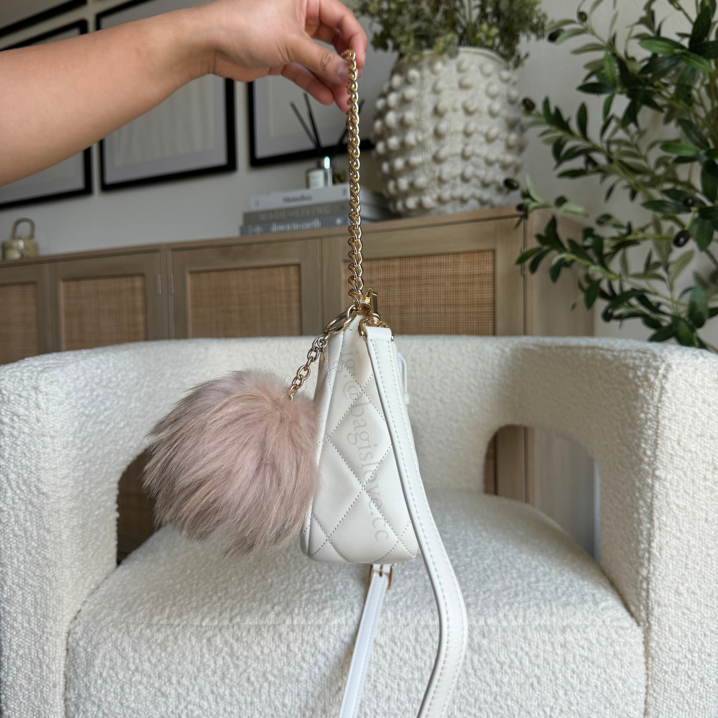 Carey Small Convertible Crossbody in White (8-10 weeks arrival 📦🌊)