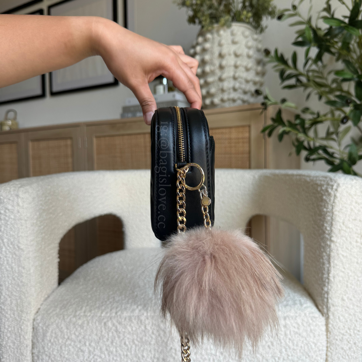 Carey Chain Camera Bag in Black (8-10 weeks arrival 📦🌊)