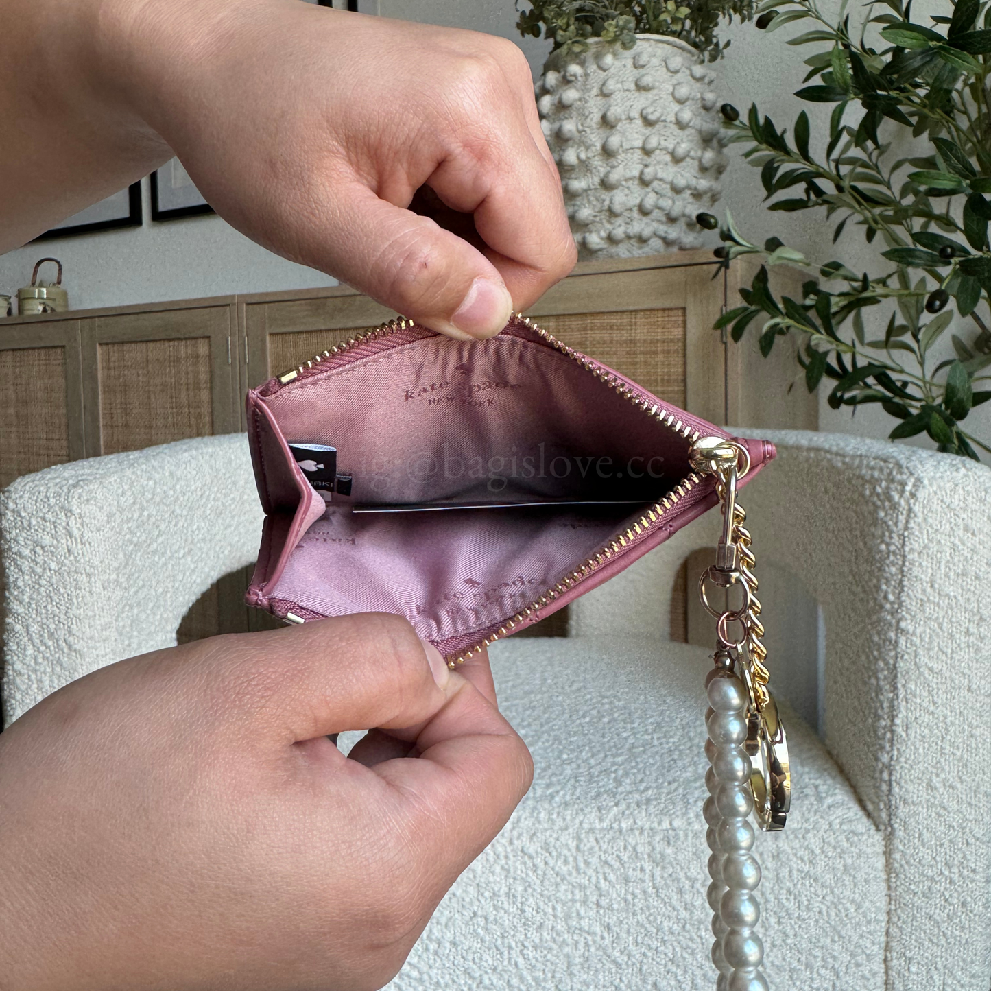 Carey Quilted Studded Small Card Holder in Pink (8-10 weeks arrival 📦🌊)