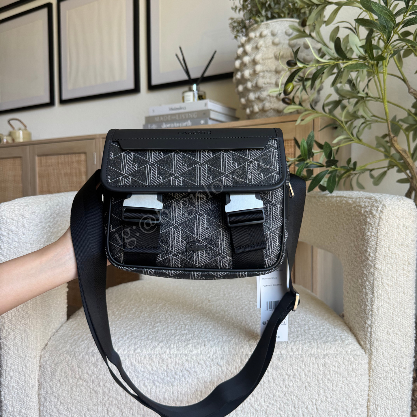 The Blend Clip Flap Satchel in Black (in-transit 8-10 weeks arrival📦)