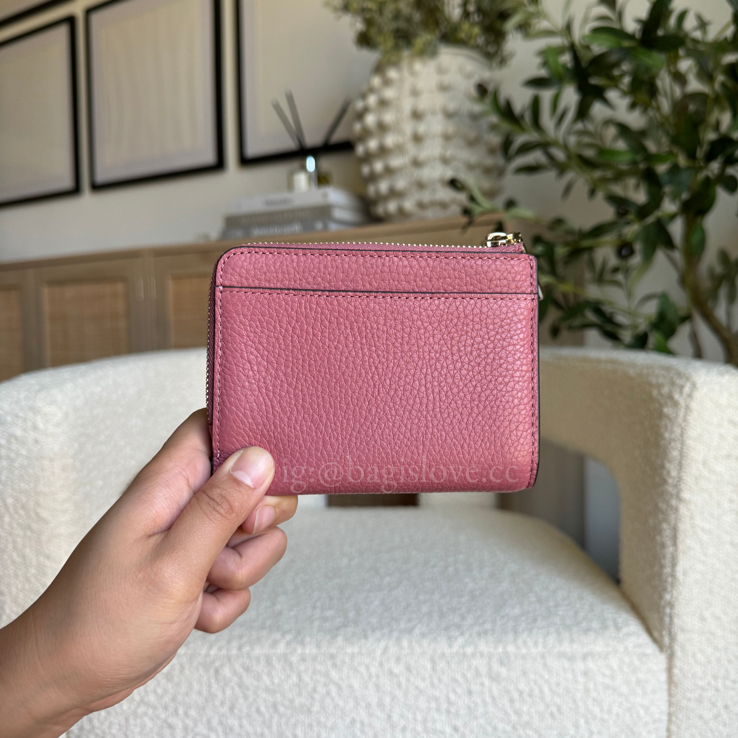 Lena Small L Zip Wallet in PInk (8-10 weeks arrival 📦🌊)