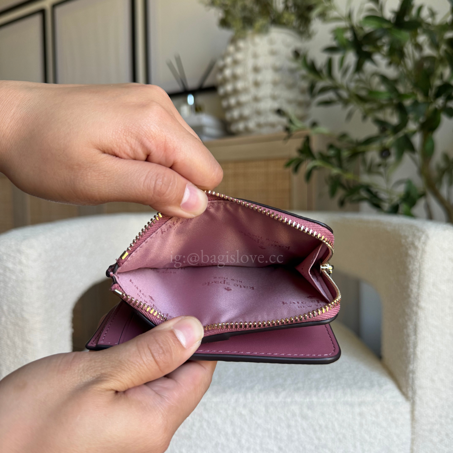 Lena Small L Zip Wallet in PInk (8-10 weeks arrival 📦🌊)