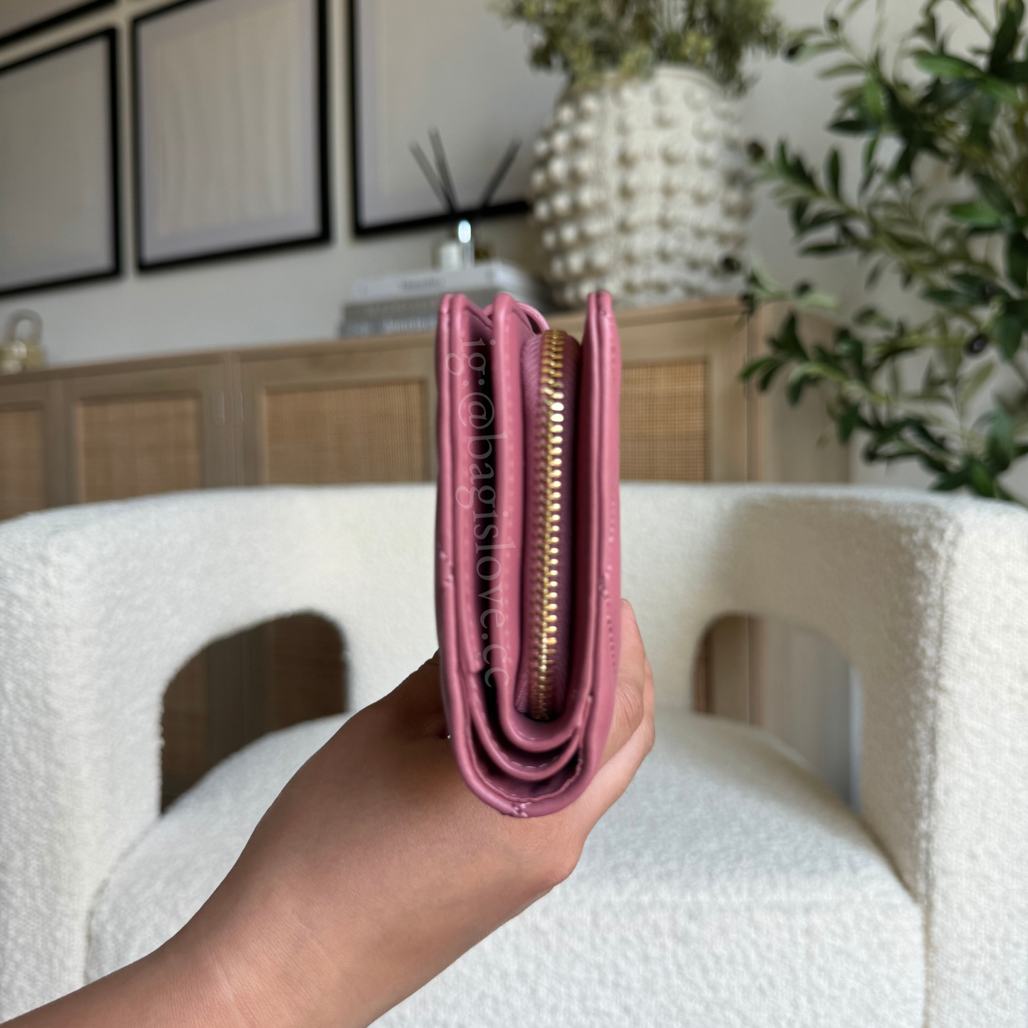 Carey Quilted Studded Medium Bifold Wallet in Pink (8-10 weeks arrival 📦🌊)