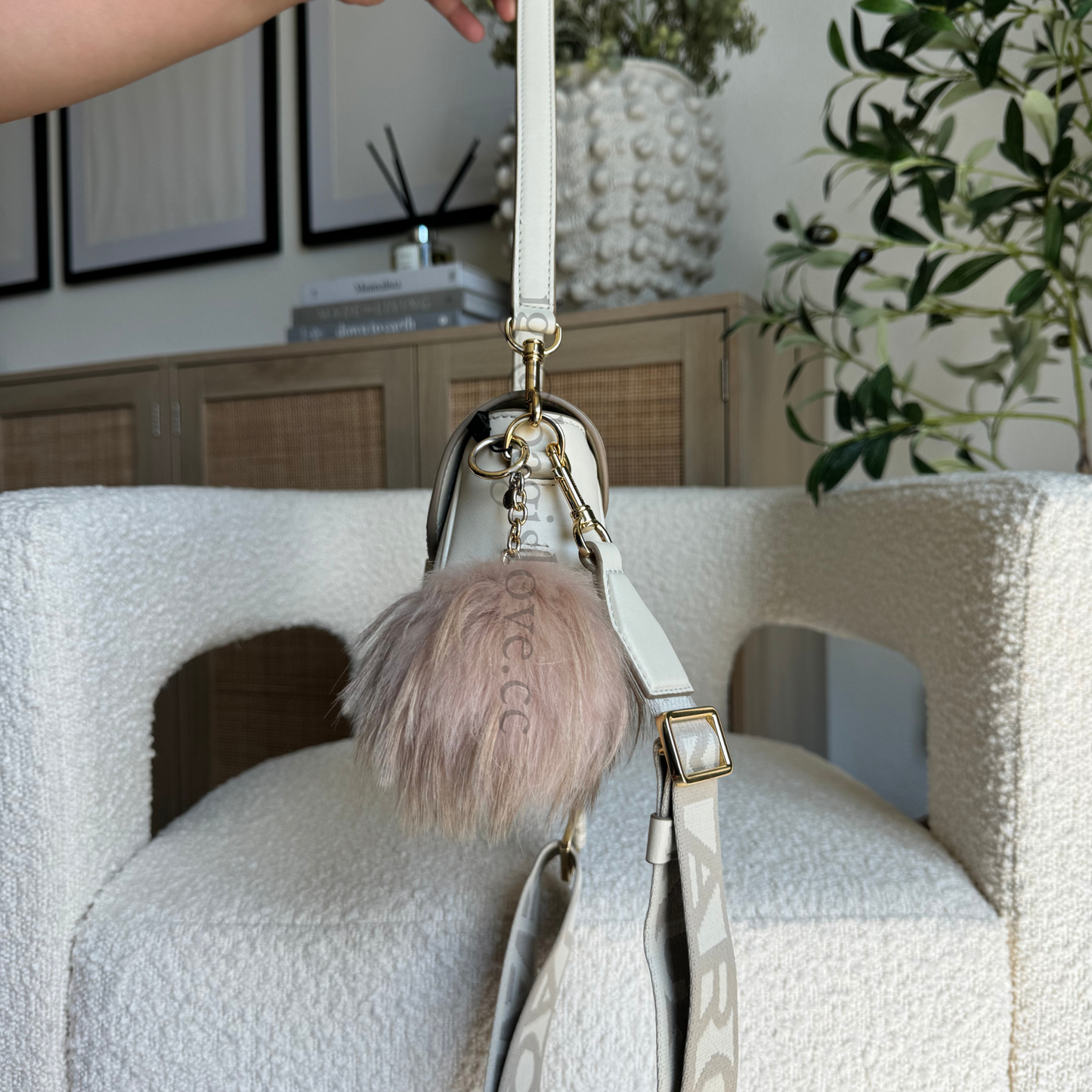 The Large Clover Shoulder Bag in Cloud White (8-10 weeks arrival 📦🌊)