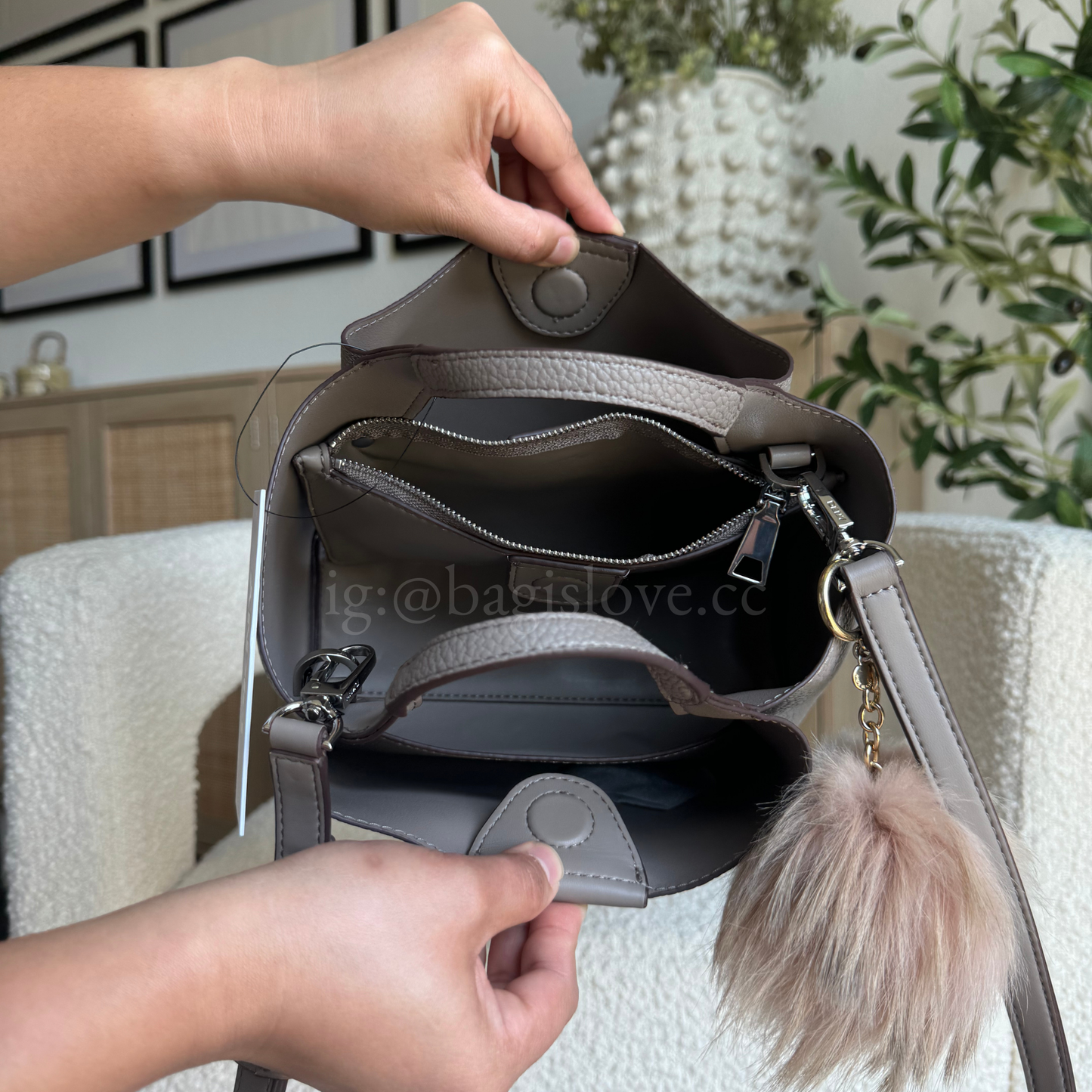 Willa Mini Satchel in Tan (in transit 📦)