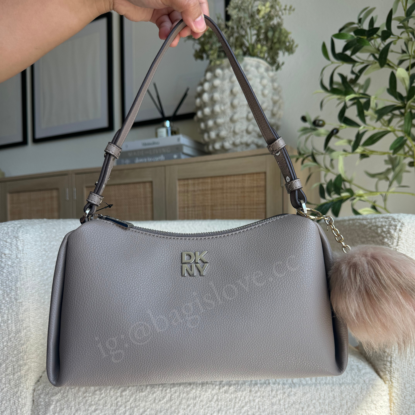 Remy Shoulder Bag in Tan (8-10 weeks arrival 📦🌊)
