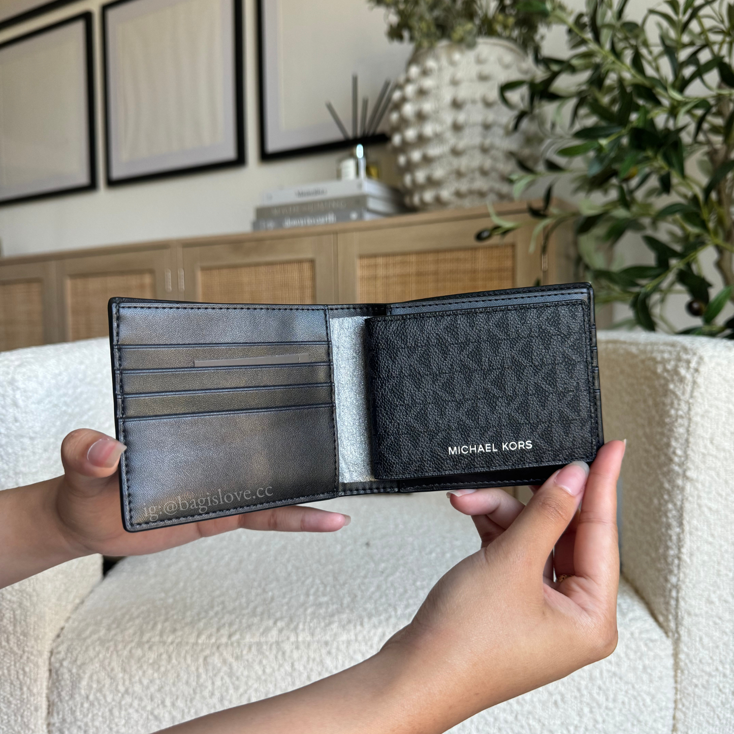 Cooper Logo Billfold Wallet With Passcase in Black (in transit 8-10 weeks📦)