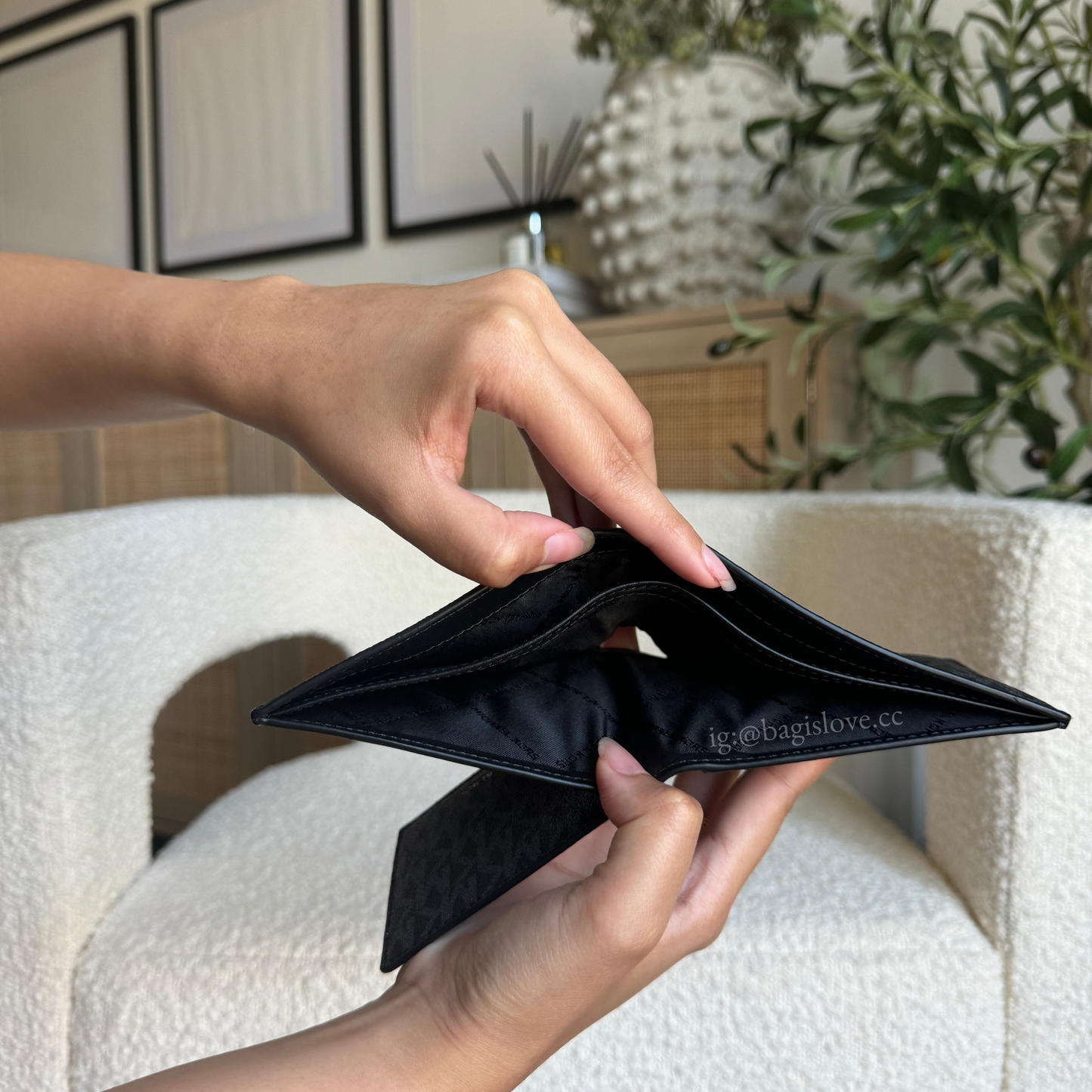 Cooper Logo Billfold Wallet With Passcase in Black (in transit 8-10 weeks📦)