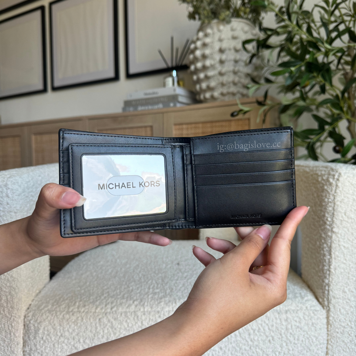 Cooper Logo Billfold Wallet With Passcase in Black (in transit 8-10 weeks📦)