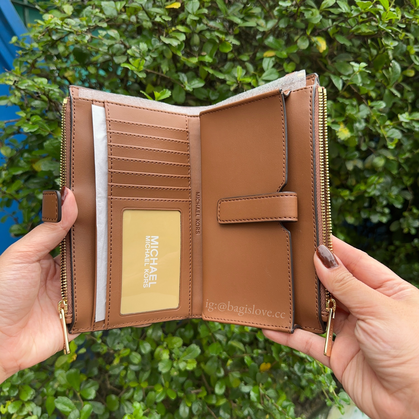 Jet Set Travel Signature Logo Wallet in Cream-Brown