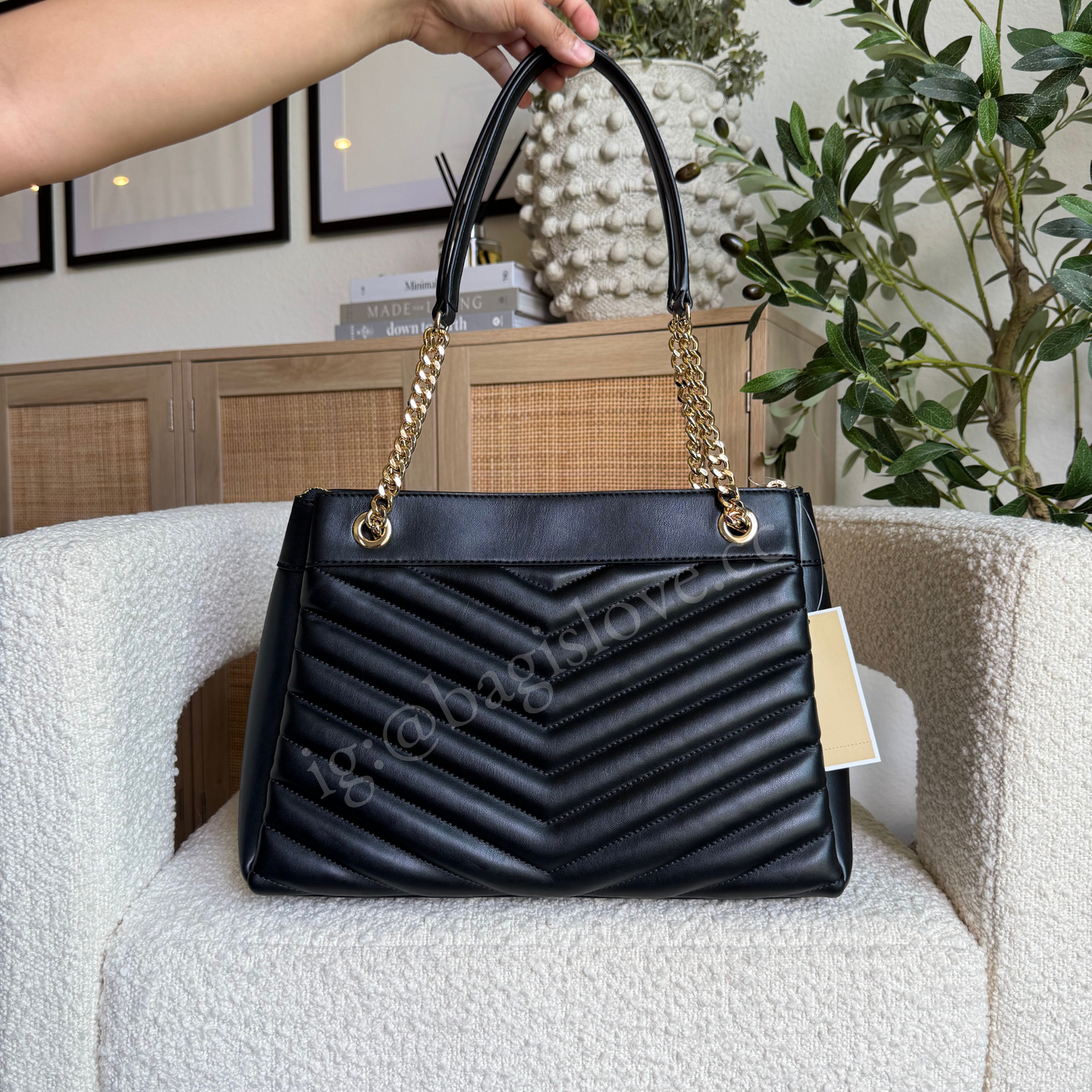 Whitney Medium Quilted Tote Bag in Black (in transit 8-10 weeks 🌊📦)