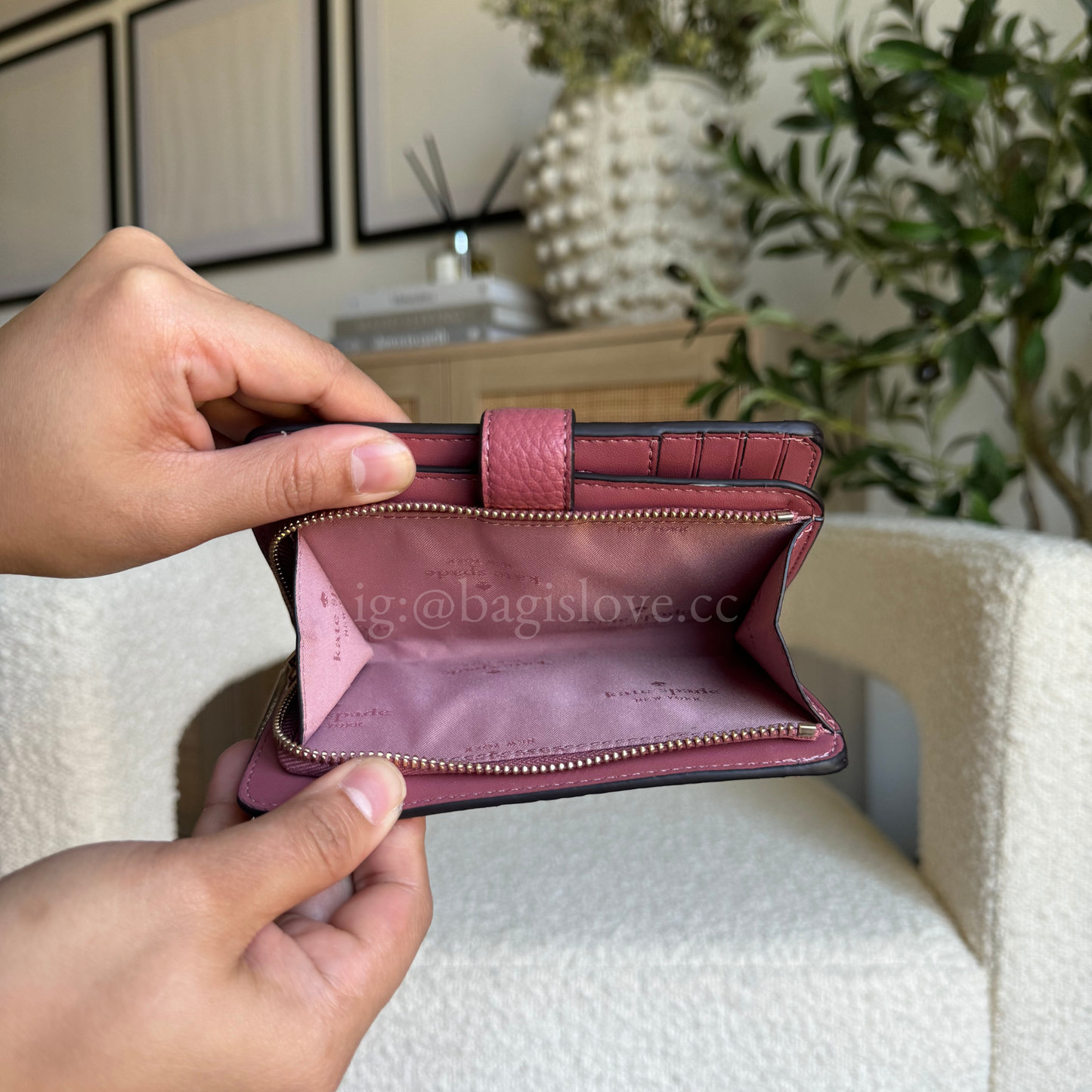 Lena Medium Bifold Wallet in Pink (8-10 weeks arrival 📦🌊)