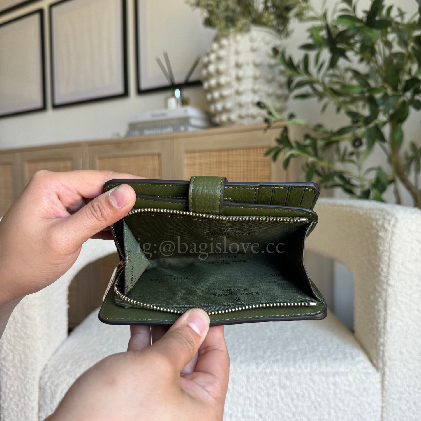 Lena Medium Bifold Wallet in Enchanted Green (8-10 weeks arrival 📦🌊)