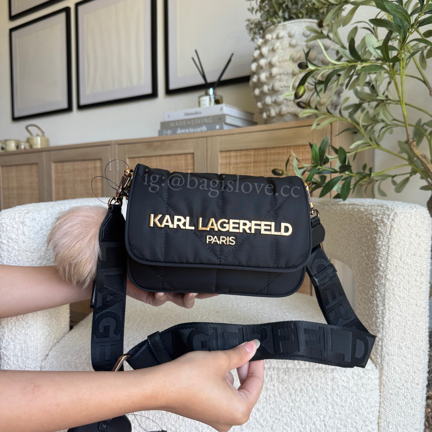 Voyage Logo Crossbody in Black (8-10 weeks arrival🌊📦)