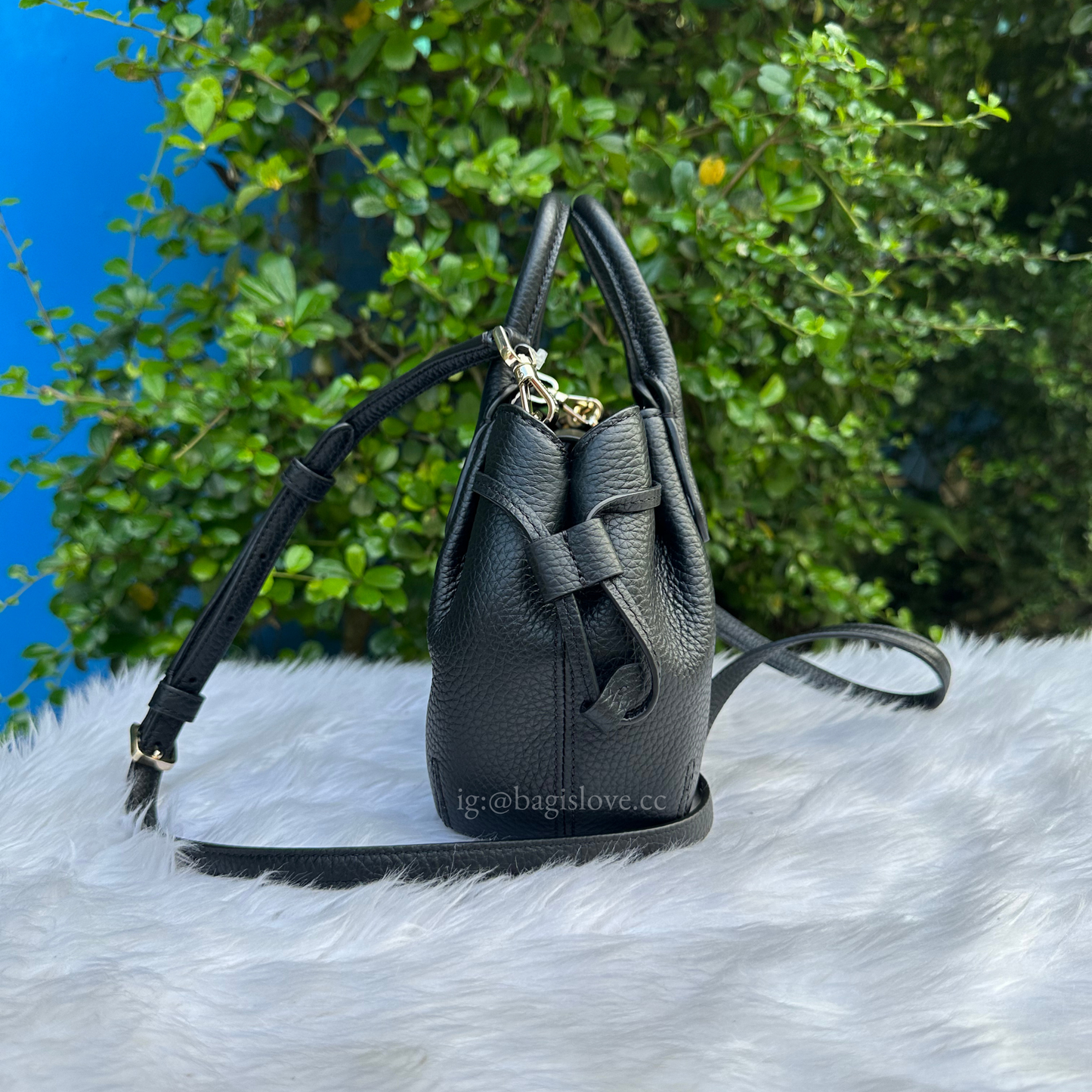 Mini Small Satchel in Black (on-hand ph)