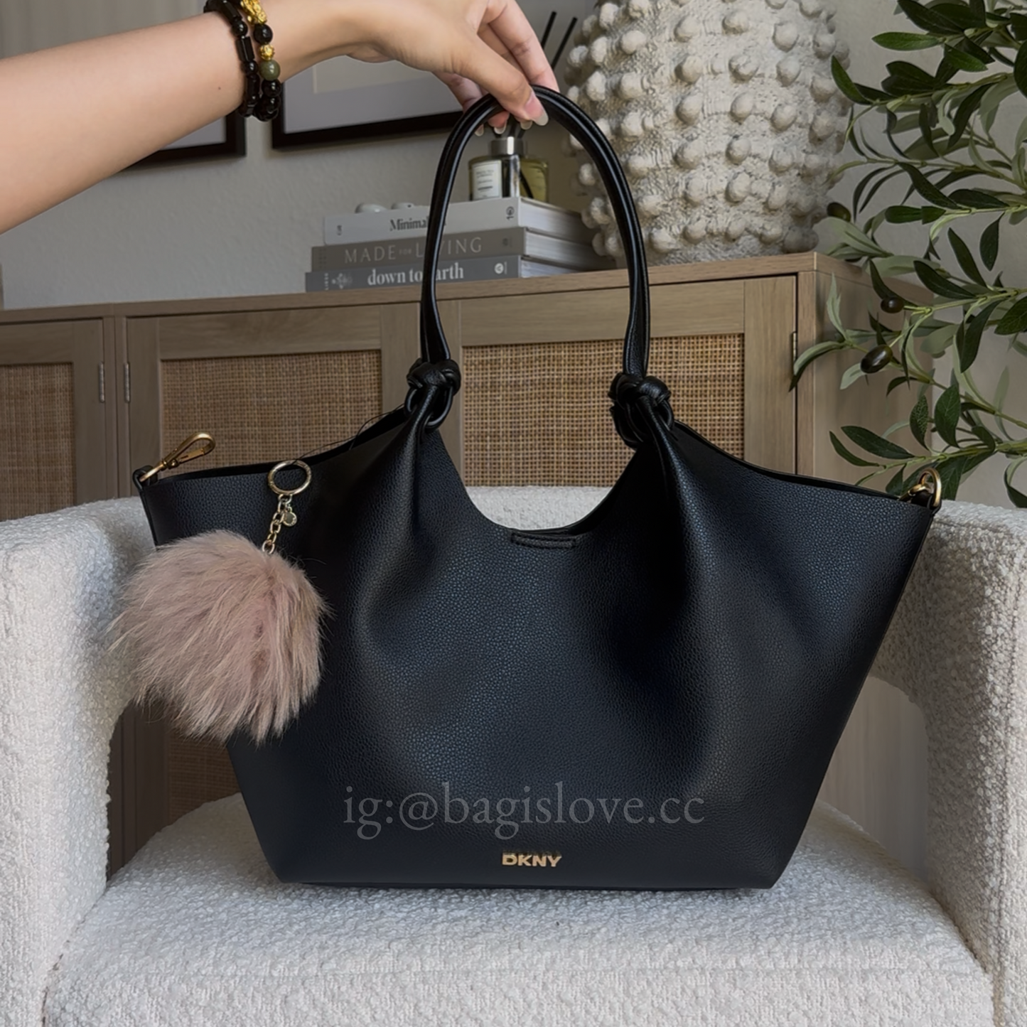 Paula Medium Commuter Tote in Black (8-10 weeks arrival 📦🌊)