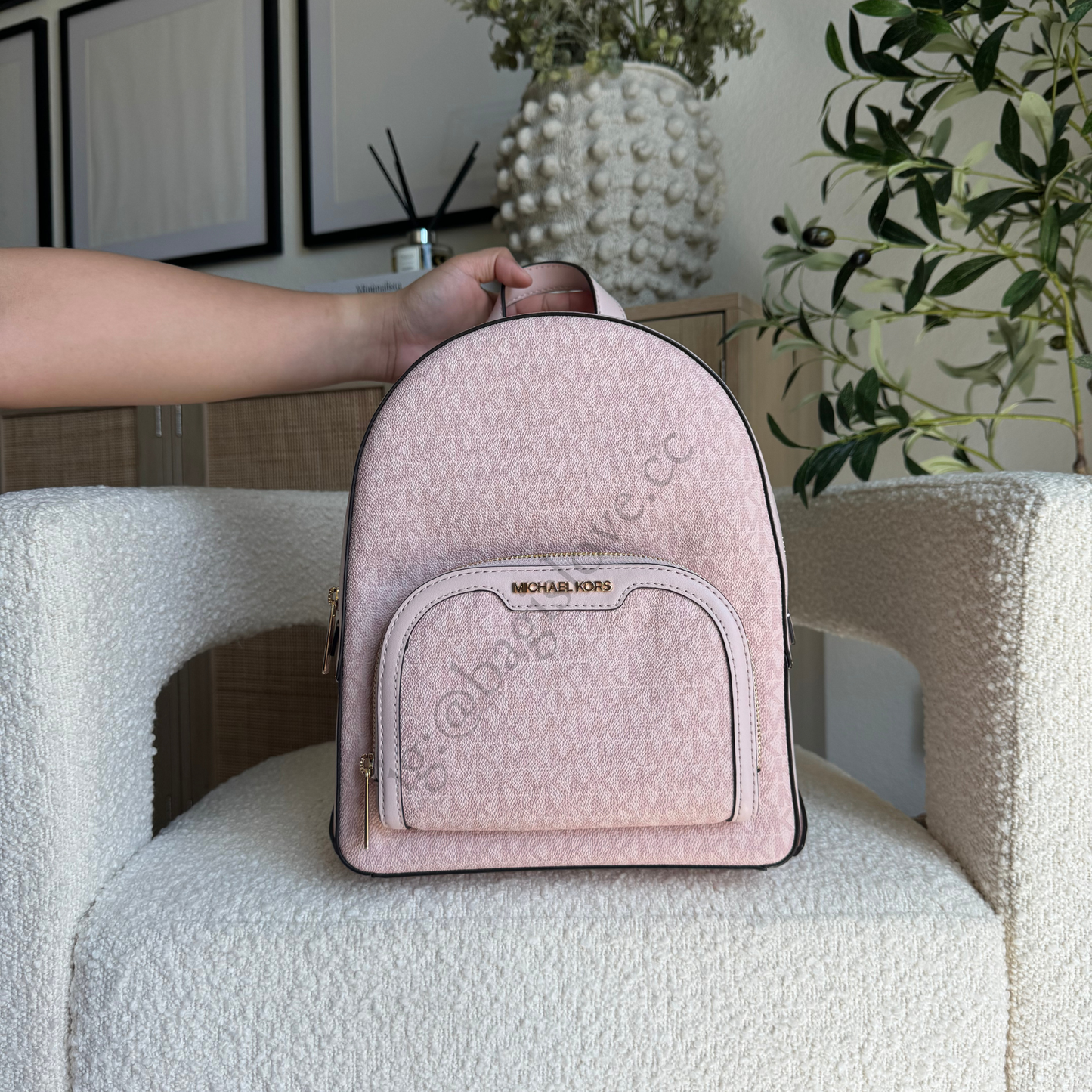 Jaycee Medium Logo Backpack in Pink (8-10 weeks arrival 📦🌊)