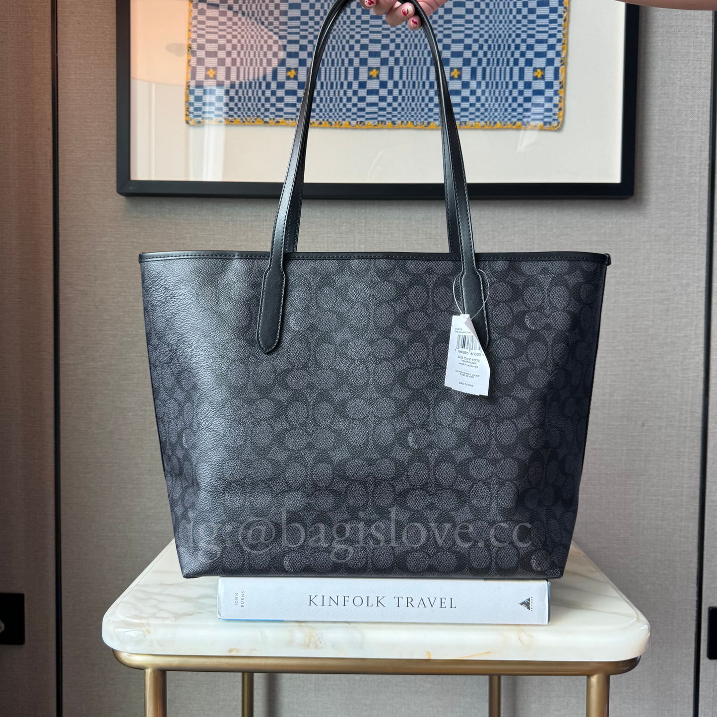 City Tote Bag In Black Signature Canvas