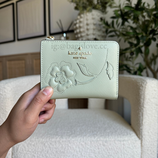 Madison Floral Applique Small L Zip Wallet in Sage (8-10 weeks arrival 📦🌊)