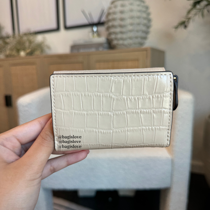 Micro Wallet in Gold Ivory