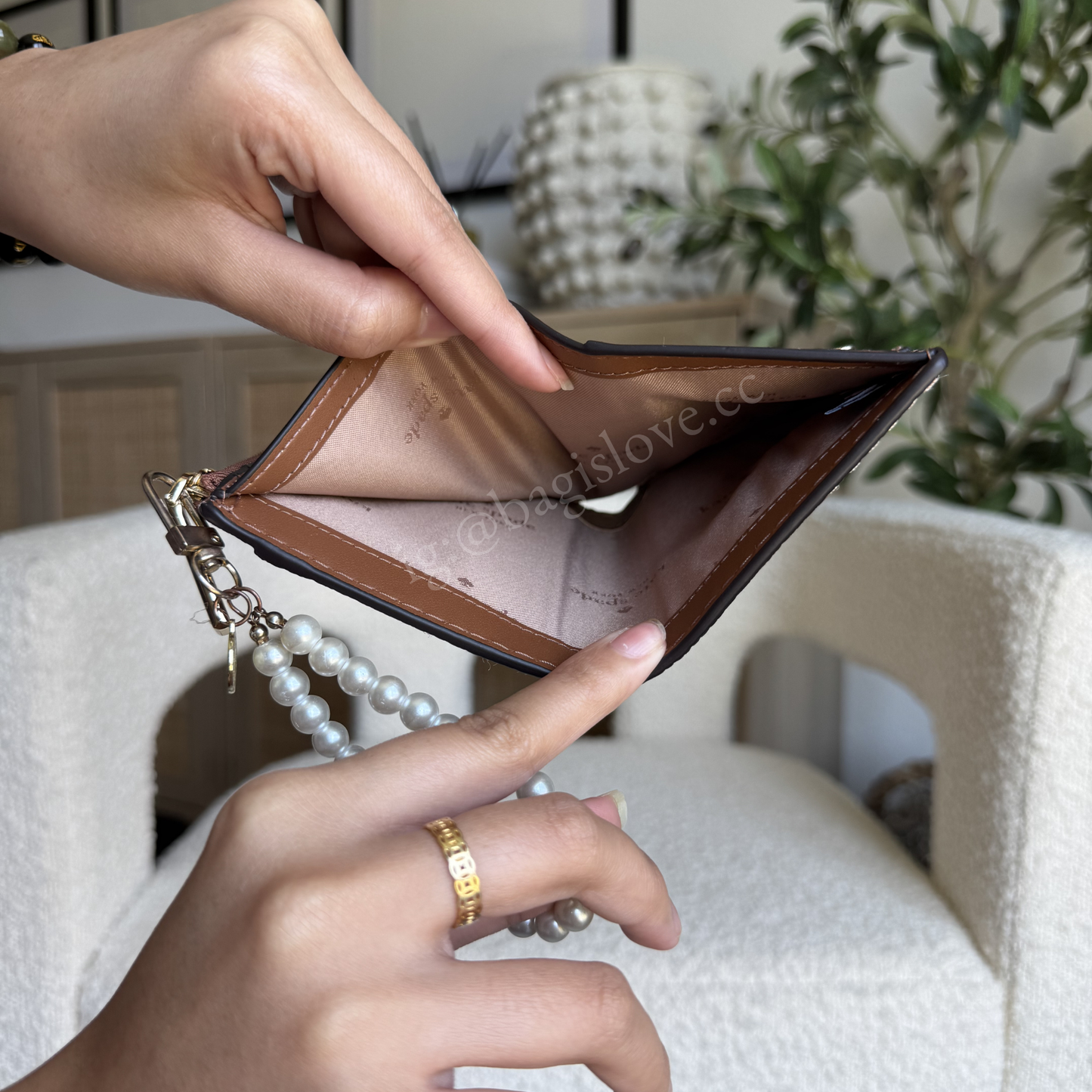 Small L-zip Wallet in Warm Gingerbread