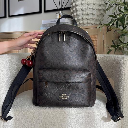 Taylor Small Backpack In Signature Canvas (in transit)✈️✨