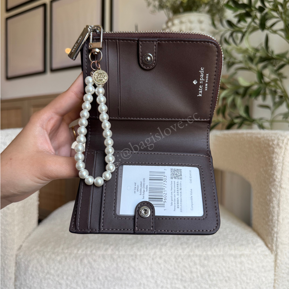 Shiny Leather Small L-Zip Wallet in Hot Fudge