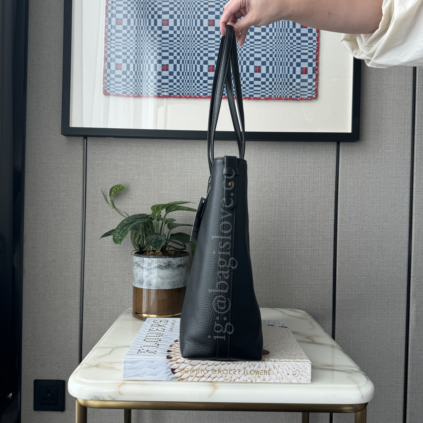 Juliette Medium Tote in Black