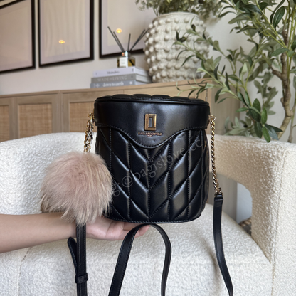 Lafayette Crossbody Bucket Bag in Black (in transit)✨🌊