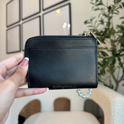 Madison Small L Zip Wallet in Black