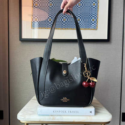 Hadley Turnlock Tote Bag in Black Leather