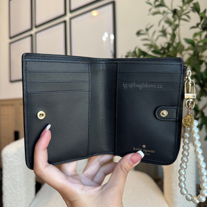 Madison Small L Zip Wallet in Black