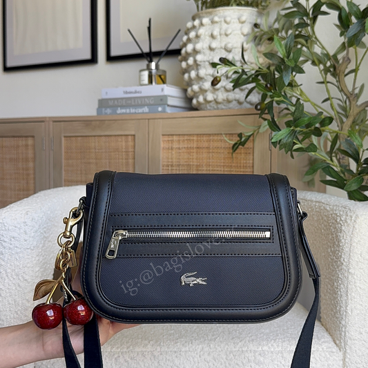 Nilly Crossbody Flap Bag in Black (in transit)✨🌊