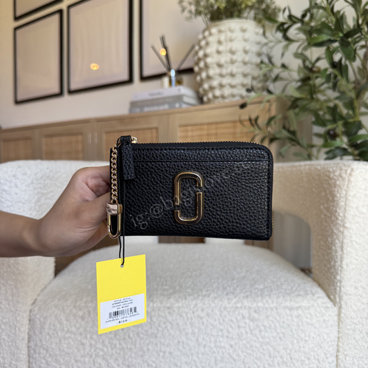 Marc Jacobs Top Zip Multi Wallet in Black