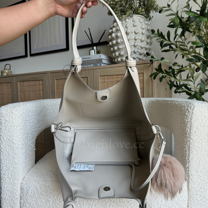 Paula Commuter Medium Tote (8-10 weeks arrival 📦🌊)