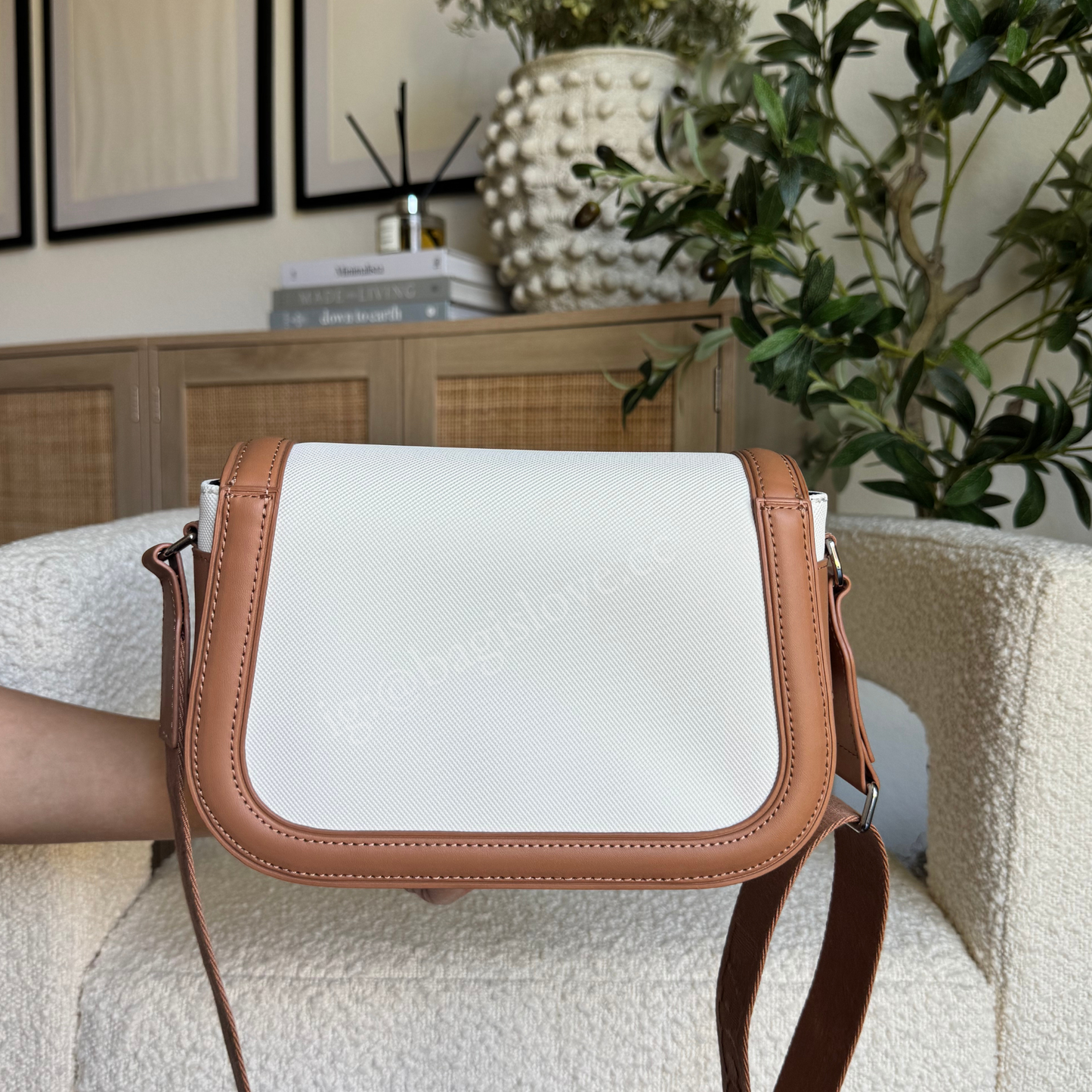 Nilly Crossbody Flap Bag in White and Tan (in transit)✨🌊