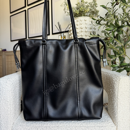 Matilda Large Cinch Tote Bag in Black (in- transit✨)