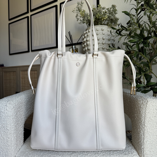 Matilda Large Cinch Tote Bag in Cream (in- transit✨)