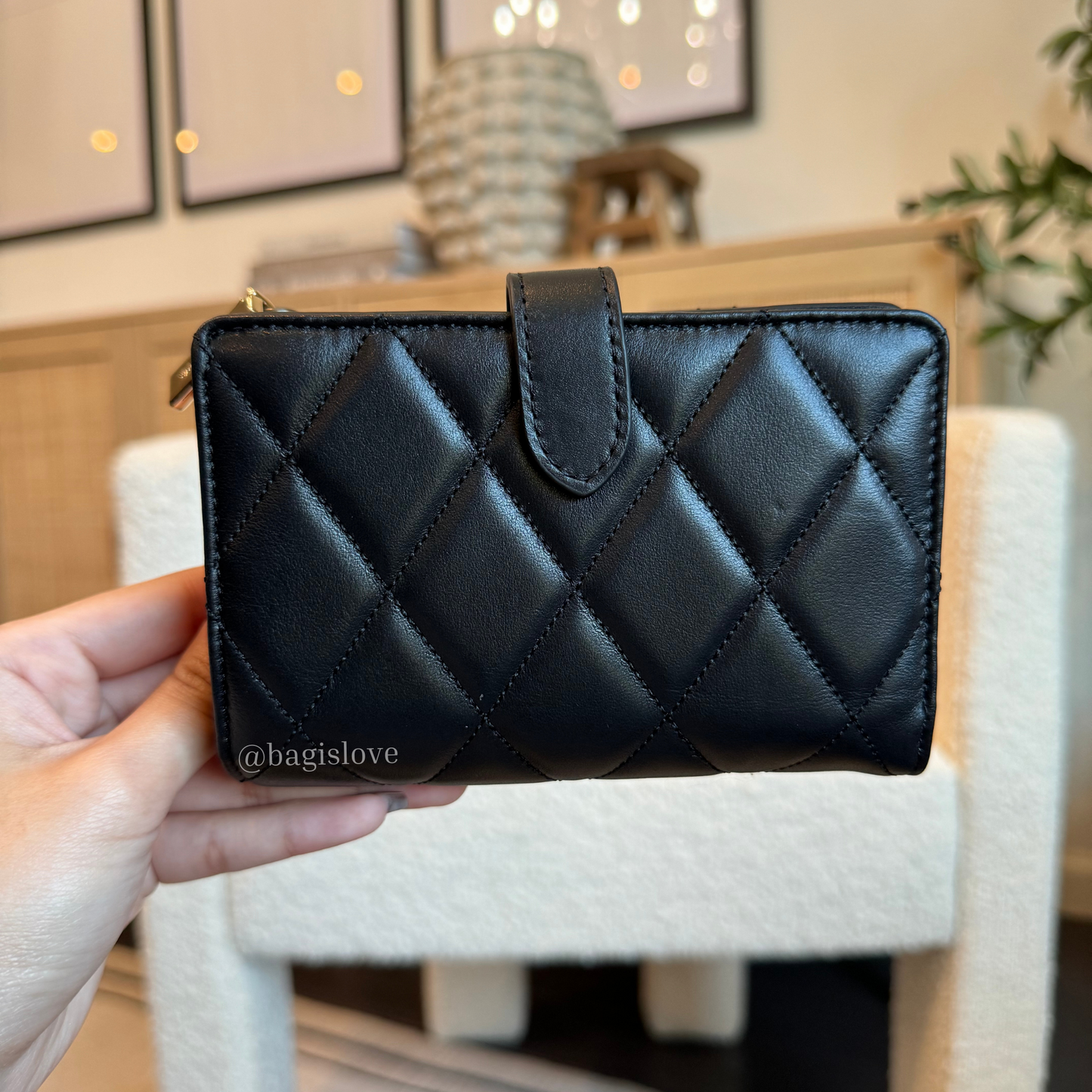 Carey Medium Compact Bifold Wallet in Black