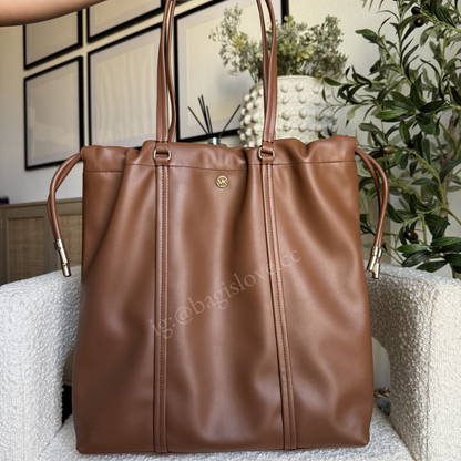 Matilda Large Cinch Tote Bag in Brown (in- transit✨)