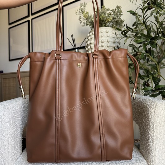 Matilda Large Cinch Tote Bag in Brown (in- transit✨)
