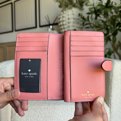 Madison Medium Bifold Wallet in Pink (8-10 weeks arrival 📦🌊)