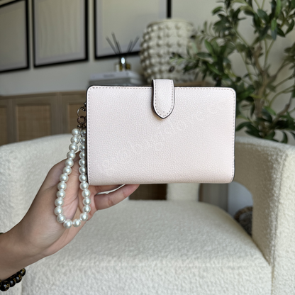 Medium Bifold Wallet in Meringue-Pink