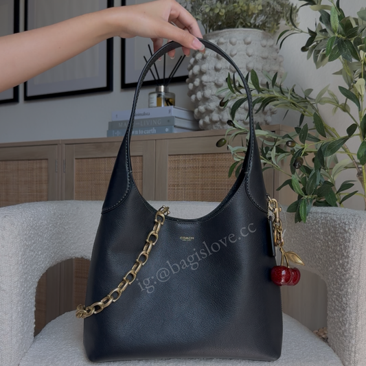 Brooklyn Shoulder Bag 28 in Black (on-hand PH)✨