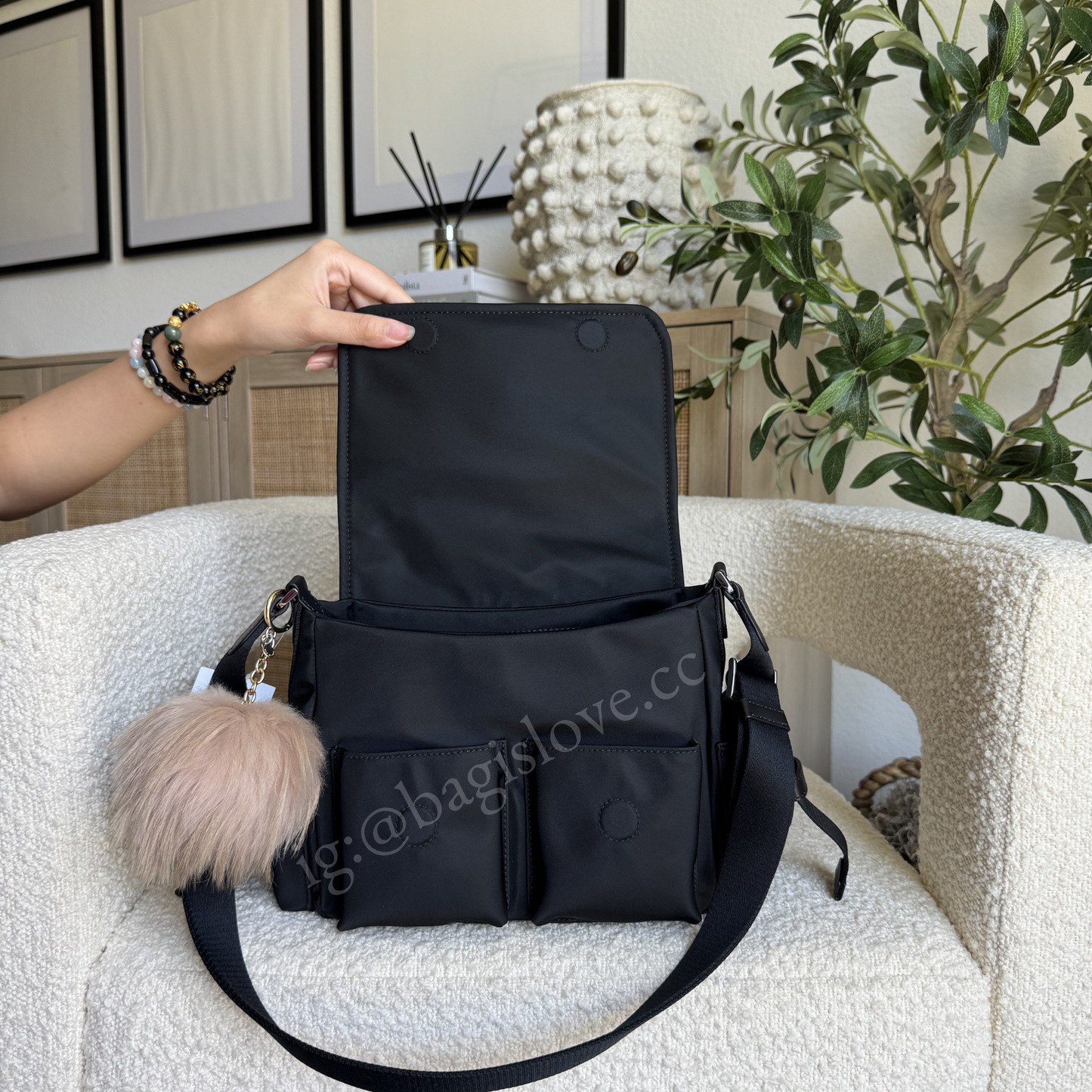 Carter Nylon Messenger Cargo Crossbody Bag in Black (in-transit✨)